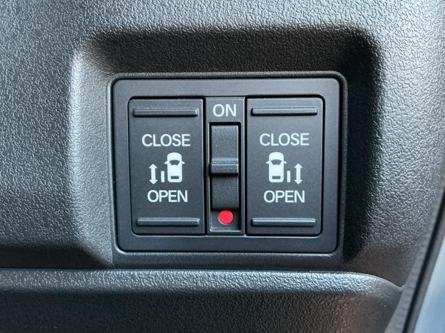 �����d���X���C�h�h�A�����I�^�]�Ȃ��{�^����ŊJ�\�ł������܂��B