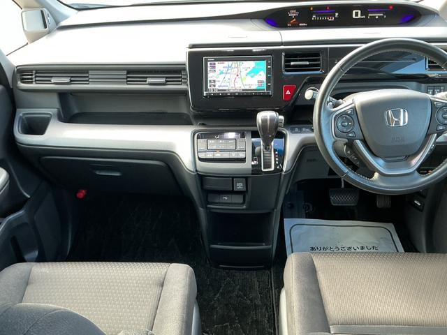 ステップワゴンスパーダ スパーダホンダセンシング　純正ナビ・両側パワースライドドア・Ｂｌｕｅｔｏｏｔｈ・ワクワクゲート・ワンオーナー車（4枚目）
