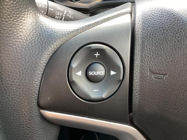 �^�]���ɕЎ�ŃI�[�f�B�I����Ń��N���N�^�]��