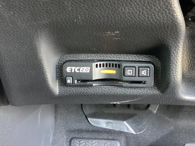 ヴェゼル ｅ：ＨＥＶＺ　純正９インチコネクトナビＴＶ・マルチビューカメラ・前後ドライブレコーダー・ステアリングヒーター・Ｂｌｕｅｔｏｏｔｈ・ワンオーナー車　地上デジタル　ＵＳＢ入力　ハンズフリーテールゲート　ワンオーナ－（21枚目）