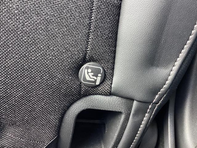 ヴェゼル ｅ：ＨＥＶＺ　純正９インチコネクトナビＴＶ・マルチビューカメラ・前後ドライブレコーダー・ステアリングヒーター・Ｂｌｕｅｔｏｏｔｈ・ワンオーナー車　地上デジタル　ＵＳＢ入力　ハンズフリーテールゲート　ワンオーナ－（28枚目）