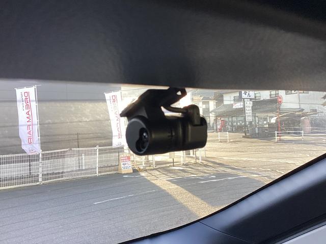 �h���C�u���R�[�_�[������f���Ɖ������L�^���Ă����h���C�u���R�[�_�[�́A���̂̍ۂɊm���ȏ؋��\�͂𔭊����Ă���܂��B