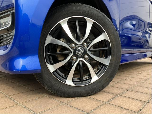 �y�A���~�z�C�[���z�f�U�C�������厖�ł����A�X�`�[���z�C���ɔ�׃A���~�͌y�ʂł��̂ŁA�R��⑖��ɂ��e�����܂��B