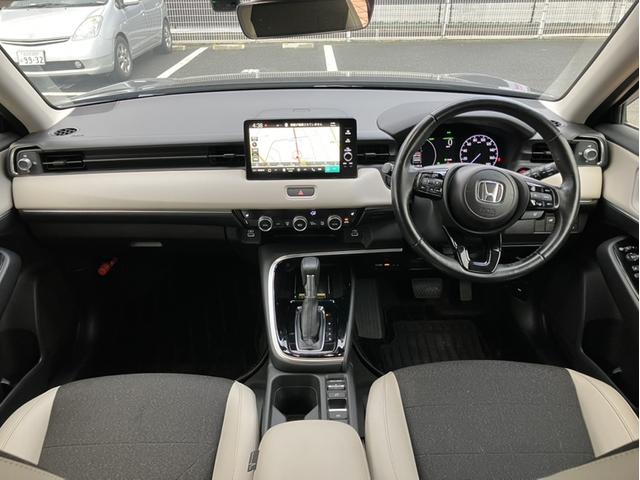 ヴェゼル ｅ：ＨＥＶＺ　純正９インチコネクトナビＴＶ・オプションシート・前後ドライブレコーダー・Ｂｌｕｅｔｏｏｔｈ・ワンオーナー車　地上デジタル　車線逸脱警告　ＵＳＢ入力　ワンオーナ－　シートＨ　サイドエアＢ　禁煙車両　半革（4枚目）