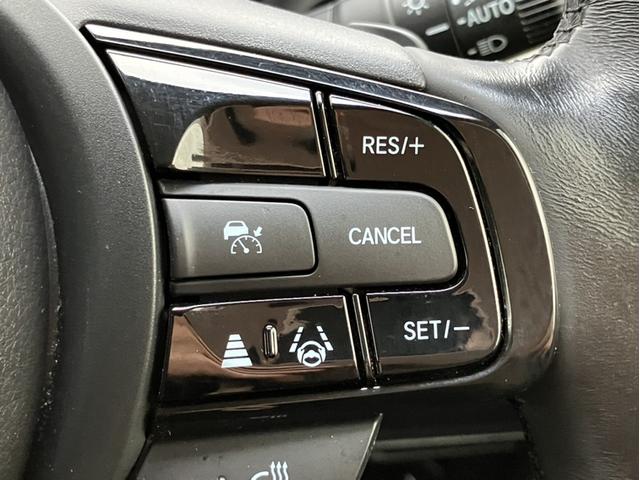 ヴェゼル ｅ：ＨＥＶＺ　純正９インチコネクトナビＴＶ・オプションシート・前後ドライブレコーダー・Ｂｌｕｅｔｏｏｔｈ・ワンオーナー車　地上デジタル　車線逸脱警告　ＵＳＢ入力　ワンオーナ－　シートＨ　サイドエアＢ　禁煙車両　半革（13枚目）