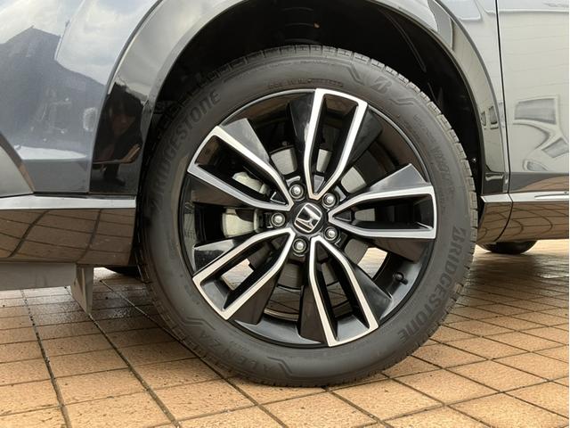 ヴェゼル ｅ：ＨＥＶＺ　純正９インチコネクトナビＴＶ・オプションシート・前後ドライブレコーダー・Ｂｌｕｅｔｏｏｔｈ・ワンオーナー車　地上デジタル　車線逸脱警告　ＵＳＢ入力　ワンオーナ－　シートＨ　サイドエアＢ　禁煙車両　半革（42枚目）