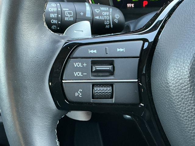 �X�e�A�����O�X�C�b�`�ł��I�i�r�Ȃǂ̉������������N���N�ł����c