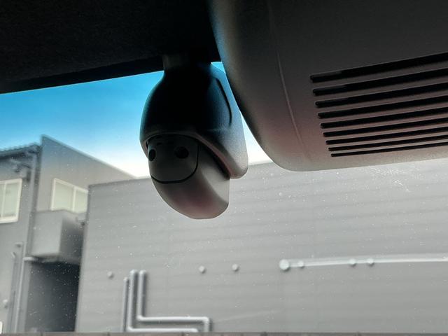 �h���C�u���R�[�_�[������f���Ɖ������L�^���Ă����h���C�u���R�[�_�[�́A���̂̍ۂɊm���ȏ؋��\�͂𔭊����Ă���܂��B