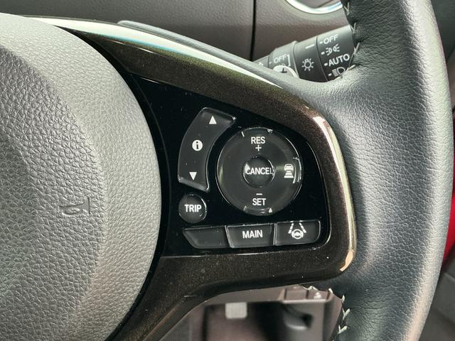 �N���[�Y�R���g���[���@�\���g�p���邱�ƂŁA�A�N�Z����u���[�L�̑��삪����A�^�]���̃X�g���X���y������܂���