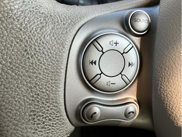 �X�e�A�����O�X�C�b�`�ł��I�i�r�Ȃǂ̉������������N���N�ł����c