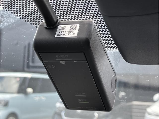 プリウス Ｓツーリングセレクション　純正８インチナビＴＶ・ドライブレコーダー・Ｂｌｕｅｔｏｏｔｈ・ワンオーナー車　Ｓキー　Ｂｌｕｅｔｏｏｔｈオーディオ　シートＨ　メディアプレイヤー接続　電格ミラー　バックガイドモニター　地デジ　アイスト（10枚目）