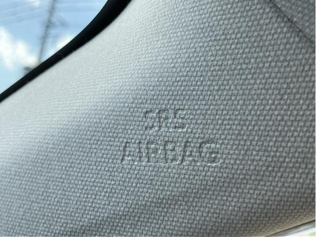 プリウス Ｓツーリングセレクション　純正８インチナビＴＶ・ドライブレコーダー・Ｂｌｕｅｔｏｏｔｈ・ワンオーナー車　Ｓキー　Ｂｌｕｅｔｏｏｔｈオーディオ　シートＨ　メディアプレイヤー接続　電格ミラー　バックガイドモニター　地デジ　アイスト（20枚目）