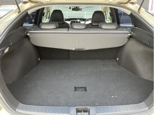 プリウス Ｓツーリングセレクション　純正８インチナビＴＶ・ドライブレコーダー・Ｂｌｕｅｔｏｏｔｈ・ワンオーナー車　Ｓキー　Ｂｌｕｅｔｏｏｔｈオーディオ　シートＨ　メディアプレイヤー接続　電格ミラー　バックガイドモニター　地デジ　アイスト（25枚目）