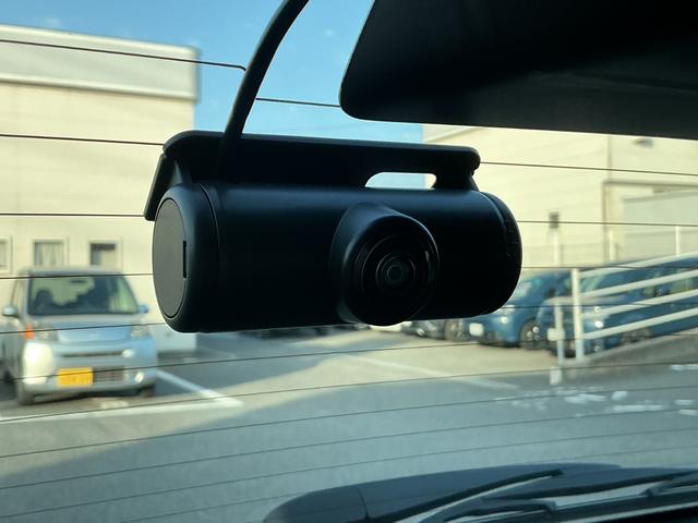 �h���C�u���R�[�_�[������f���Ɖ������L�^���Ă����h���C�u���R�[�_�[�́A���̂̍ۂɊm���ȏ؋��\�͂𔭊����Ă���܂��B