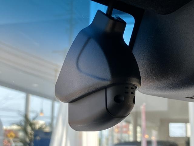 N-BOXカスタム L 純正8インチナビTV・前後ドライブレコーダー・バックカメラ・Bluetooth・ワンオーナー車 スマートキーシステム ヒーター 禁煙 リヤカメラ 1オナ サイドカーテンエアバック 記録簿 ナビ&TV(12枚目)