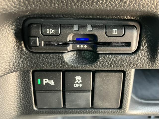 N-BOXカスタム L 純正8インチナビTV・前後ドライブレコーダー・バックカメラ・Bluetooth・ワンオーナー車 スマートキーシステム ヒーター 禁煙 リヤカメラ 1オナ サイドカーテンエアバック 記録簿 ナビ&TV(15枚目)