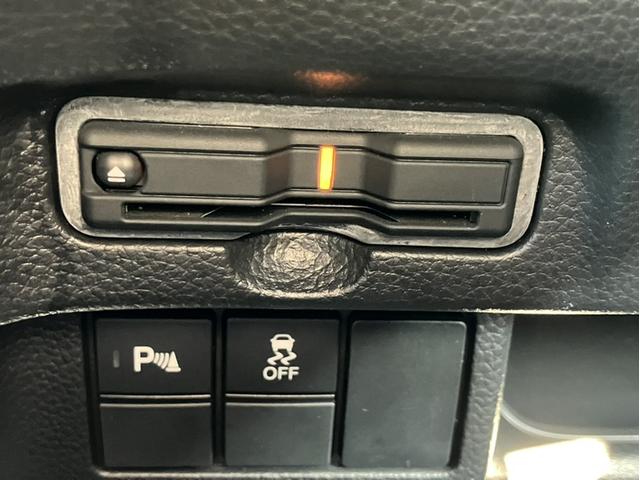 Ｎ－ＢＯＸカスタム Ｌターボ　純正８インチナビＴＶ・ドライブレコーダー・バックカメラ・Ｂｌｕｅｔｏｏｔｈ・セーフティーレーダー・ワンオーナー車　両側自動スライドドア　盗難防止システム　衝突軽減Ｂ　バックガイドモニター　ＢＴ　禁煙（17枚目）