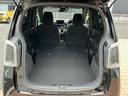 リア席を倒せば広々とした空間の出来上がり、荷物がたくさん載せられますよ。