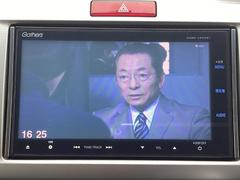 ＴＶ付きの車となっております。送迎時の待ち時間などとてもお役に立ちます。 6