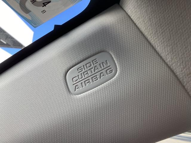 ���S���u�̃T�C�h�J�[�e���G�A�o�b�N