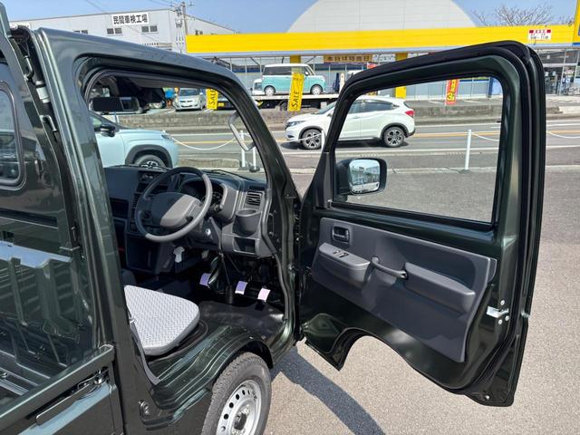キャリイトラック ＫＣエアコン・パワステ　５ＭＴ　２ＷＤ　衝突被害軽減システム　クリアランスソナー　レーンアシスト　キーレスエントリー　アイドリングストップ　オートライト　ＥＳＣ　エアコン　パワーステアリング　パワーウィンドウ（19枚目）