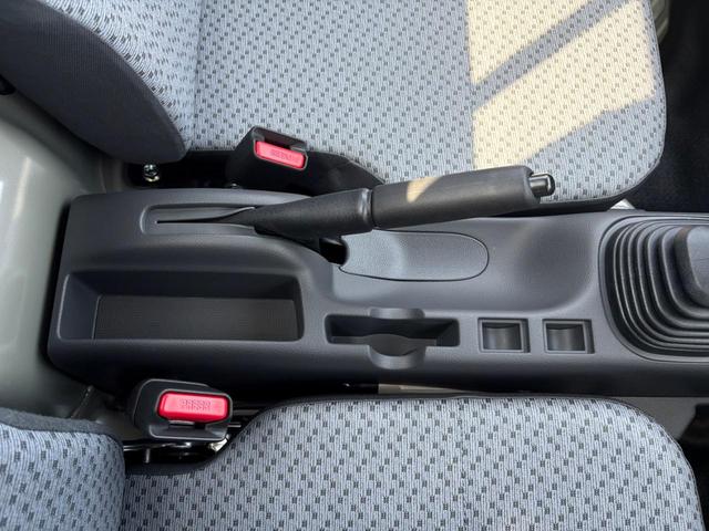 キャリイトラック ＫＣエアコン・パワステ　５ＭＴ　２ＷＤ　衝突被害軽減システム　クリアランスソナー　レーンアシスト　キーレスエントリー　アイドリングストップ　オートライト　ＥＳＣ　エアコン　パワーステアリング　パワーウィンドウ（34枚目）