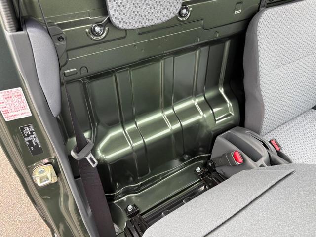 キャリイトラック ＫＣエアコン・パワステ　４ＡＴ　２ＷＤ　衝突被害軽減システム　クリアランスソナー　レーンアシスト　キーレスエントリー　アイドリングストップ　オートライト　ＥＳＣ　エアコン　パワーステアリング　パワーウィンドウ（23枚目）