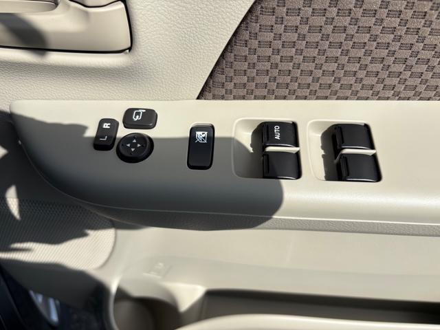 エブリイ ジョインターボ　２ＷＤ　ＣＶＴ　バックカメラ　ディスプレイオーディオ　両側スライドドア　クリアランスソナー　レーンアシスト　　オートライト　ＬＥＤヘッドランプ　スマートキー　電動格納ミラー　シートヒーター（13枚目）