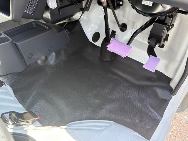 キャリイトラック 　頑丈ダンプ　４ＷＤ　ＡＴ　クリアランスソナー　キーレスエントリー　オートライト　ＥＳＣ　エアコン　パワーウィンドウ　運転席エアバッグ　助手席エアバッグ（29枚目）