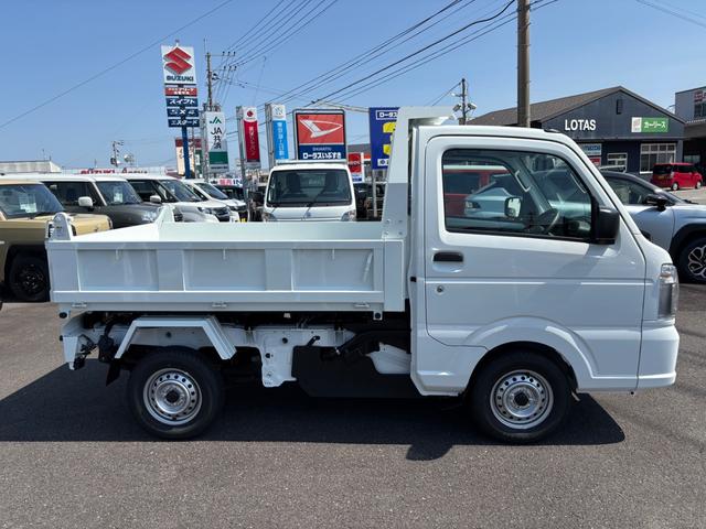 キャリイトラック 頑丈ダンプ　４ＷＤ　ＡＴ　ダンプ　軽トラック　クリアランスソナー　キーレスエントリー　オートライト　ＥＳＣ　エアコン　パワーウィンドウ　運転席エアバッグ　助手席エアバッグ（6枚目）