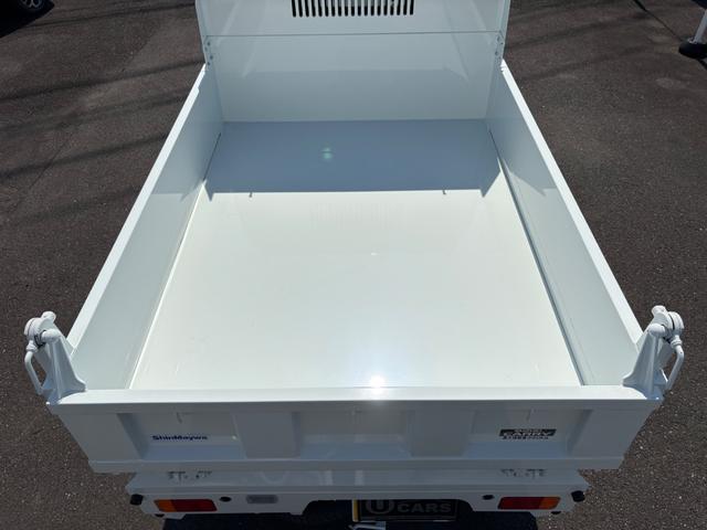 キャリイトラック 頑丈ダンプ　４ＷＤ　ＡＴ　ダンプ　軽トラック　クリアランスソナー　キーレスエントリー　オートライト　ＥＳＣ　エアコン　パワーウィンドウ　運転席エアバッグ　助手席エアバッグ（15枚目）