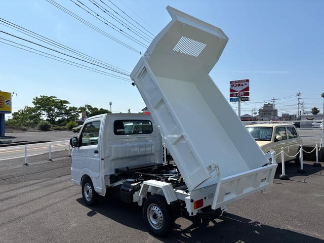 キャリイトラック 頑丈ダンプ　４ＷＤ　ＡＴ　ダンプ　軽トラック　クリアランスソナー　キーレスエントリー　オートライト　ＥＳＣ　エアコン　パワーウィンドウ　運転席エアバッグ　助手席エアバッグ（17枚目）