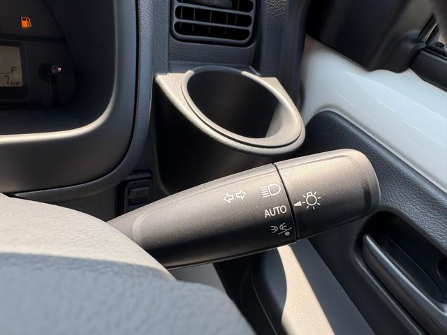 キャリイトラック 頑丈ダンプ　４ＷＤ　ＡＴ　ダンプ　軽トラック　クリアランスソナー　キーレスエントリー　オートライト　ＥＳＣ　エアコン　パワーウィンドウ　運転席エアバッグ　助手席エアバッグ（31枚目）