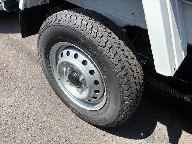 キャリイトラック 頑丈ダンプ　４ＷＤ　ＡＴ　ダンプ　軽トラック　クリアランスソナー　キーレスエントリー　オートライト　ＥＳＣ　エアコン　パワーウィンドウ　運転席エアバッグ　助手席エアバッグ（50枚目）