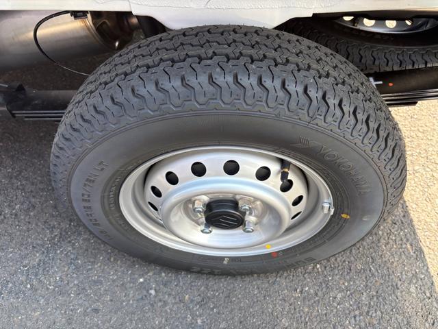 キャリイトラック 頑丈ダンプ　４ＷＤ　ＡＴ　ダンプ　軽トラック　クリアランスソナー　キーレスエントリー　オートライト　ＥＳＣ　エアコン　パワーウィンドウ　運転席エアバッグ　助手席エアバッグ（51枚目）