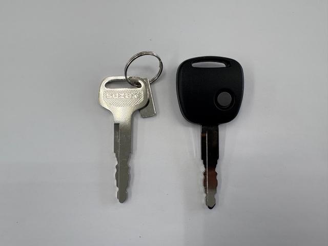 キャリイトラック 頑丈ダンプ　４ＷＤ　ＡＴ　ダンプ　軽トラック　クリアランスソナー　キーレスエントリー　オートライト　ＥＳＣ　エアコン　パワーウィンドウ　運転席エアバッグ　助手席エアバッグ（53枚目）