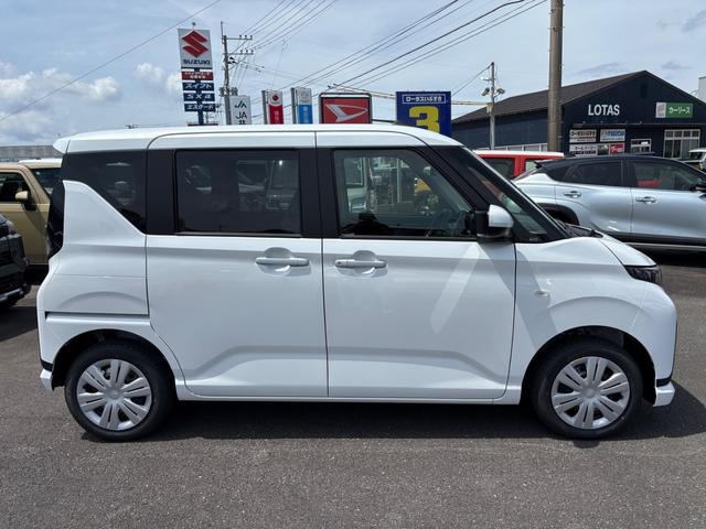 ムーヴ Ｘ　バックカメラ　両側スライド・片側電動　クリアランスソナー　衝突被害軽減システム　オートライト　スマートキー　アイドリングストップ　電動格納ミラー　ベンチシート　ＣＶＴ　ＥＳＣ　エアコン（6枚目）