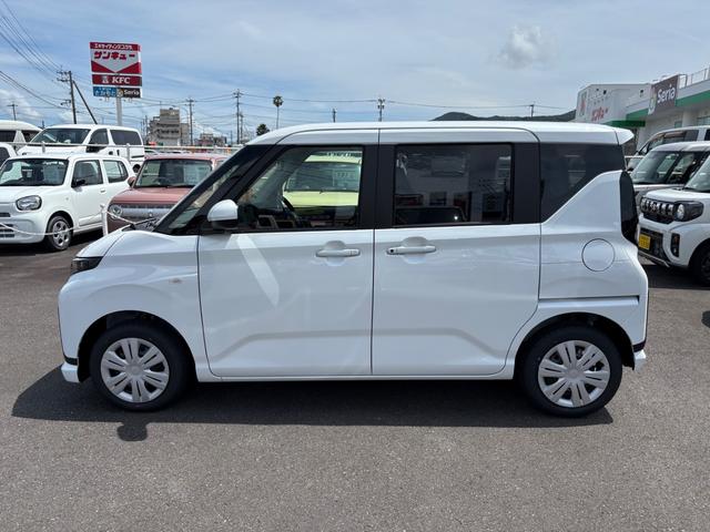 ムーヴ Ｘ　バックカメラ　両側スライド・片側電動　クリアランスソナー　衝突被害軽減システム　オートライト　スマートキー　アイドリングストップ　電動格納ミラー　ベンチシート　ＣＶＴ　ＥＳＣ　エアコン（9枚目）