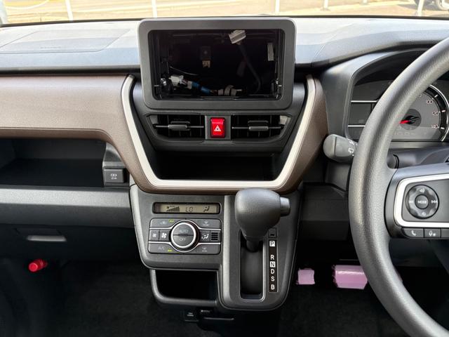 ムーヴ Ｘ　バックカメラ　両側スライド・片側電動　クリアランスソナー　衝突被害軽減システム　オートライト　スマートキー　アイドリングストップ　電動格納ミラー　ベンチシート　ＣＶＴ　ＥＳＣ　エアコン（23枚目）