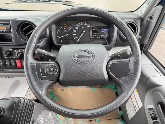 デュトロ 　ダンプ２．９トン　４ＷＤ　５ＭＴ　全低床　エンジンＮ０４Ｃ　４ナンバー　電動格納ミラー　オートライト　ＥＳＣ　荷台内寸長３０５幅１６０高３７　高床前８０後８６　タイヤ２０５／７５Ｒ１６（30枚目）