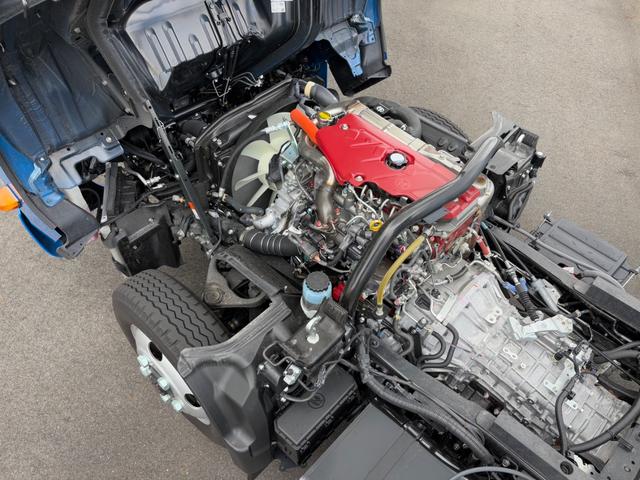 デュトロ 　ダンプ２．９トン　４ＷＤ　５ＭＴ　全低床　エンジンＮ０４Ｃ　４ナンバー　電動格納ミラー　オートライト　ＥＳＣ　荷台内寸長３０５幅１６０高３７　高床前８０後８６　タイヤ２０５／７５Ｒ１６（46枚目）