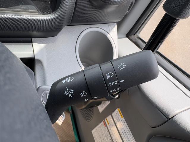 デュトロ 全低床強化ダンプ　ダンプ　４ＷＤ　５ＭＴ　２．９トン　衝突被害軽減システム　バックカメラ　電動格納ミラー　ＥＳＣ　積載量２９００ｋｇ　荷台内寸長３０５幅１６０高３７　高床前８０後８６　タイヤ２０５／７５Ｒ１６（32枚目）