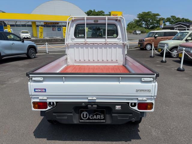 サンバートラック ＴＢ　４ＷＤ　ＭＴ　エアコン　運転席エアバッグ（7枚目）