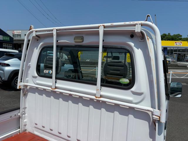 サンバートラック ＴＢ　４ＷＤ　ＭＴ　エアコン　運転席エアバッグ（12枚目）