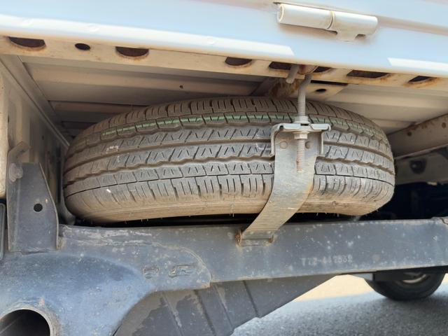 サンバートラック ＴＢ　４ＷＤ　ＭＴ　エアコン　運転席エアバッグ（44枚目）