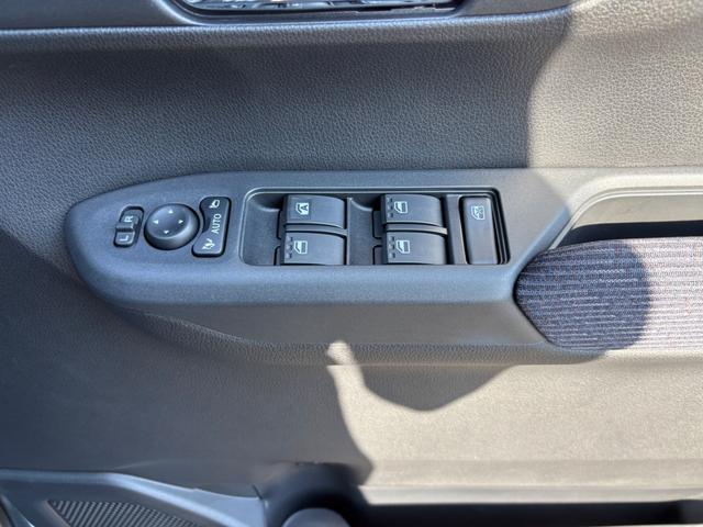 ムーヴ Ｇ　両側スライド・片側電動　クリアランスソナー　衝突被害軽減システム　オートライト　ＬＥＤヘッドランプ　スマートキー　アイドリングストップ　電動格納ミラー　ベンチシート　ＣＶＴ　盗難防止システム　ＡＢＳ（14枚目）