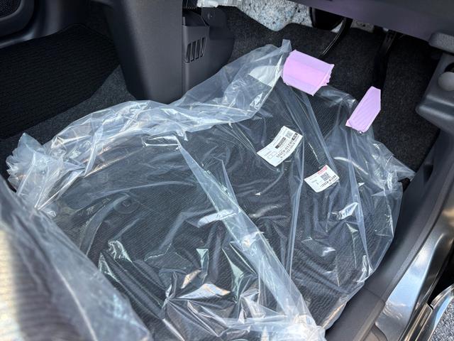 ムーヴ Ｇ　両側スライド・片側電動　クリアランスソナー　衝突被害軽減システム　オートライト　ＬＥＤヘッドランプ　スマートキー　アイドリングストップ　電動格納ミラー　ベンチシート　ＣＶＴ　盗難防止システム　ＡＢＳ（24枚目）