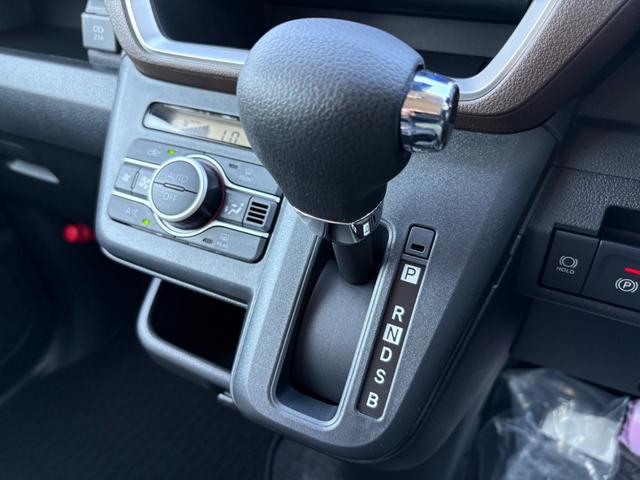 ムーヴ Ｇ　両側スライド・片側電動　クリアランスソナー　衝突被害軽減システム　オートライト　ＬＥＤヘッドランプ　スマートキー　アイドリングストップ　電動格納ミラー　ベンチシート　ＣＶＴ　盗難防止システム　ＡＢＳ（28枚目）