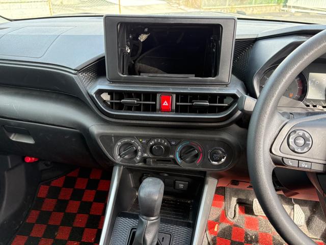 ライズ Ｘ　クリアランスソナー　衝突被害軽減システム　ＬＥＤヘッドランプ　アルミホイール　キーレスエントリー　アイドリングストップ　ＣＶＴ　盗難防止システム　衝突安全ボディ　ＡＢＳ　ＥＳＣ　エアコン（22枚目）