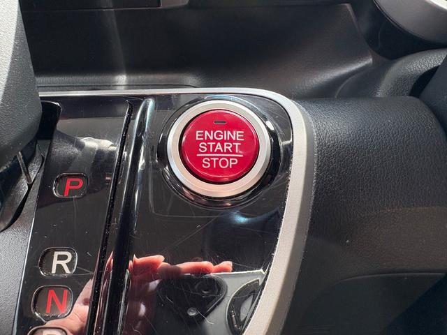 Ｎ－ＢＯＸカスタム Ｇ・Ｌパッケージ　ドライブレコーダー　バックカメラ　両側スライド・片側電動　ナビ　オートライト　ＨＩＤ　スマートキー　アイドリングストップ　電動格納ミラー　ベンチシート　ＣＶＴ　盗難防止システム　ＡＢＳ　ＥＳＣ　ＣＤ（27枚目）